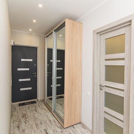 Vip Apartmen Apartment Sumy Bagian luar foto