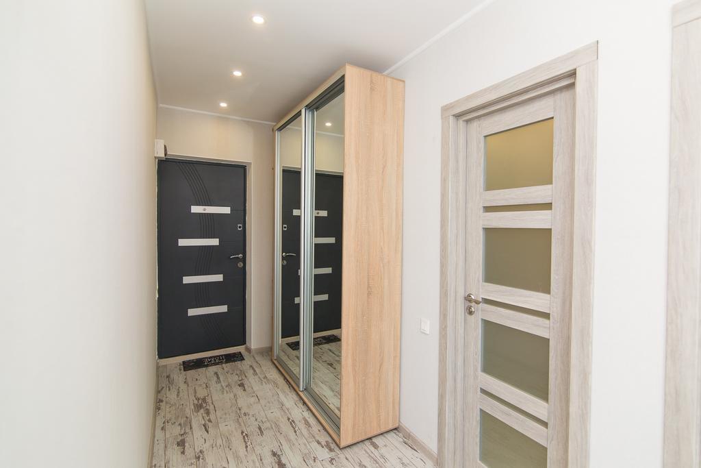 Vip Apartmen Apartment Sumy Bagian luar foto