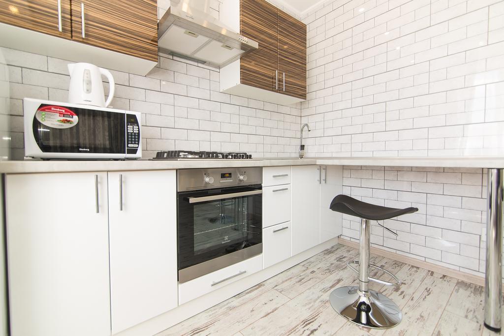 Vip Apartmen Apartment Sumy Bagian luar foto