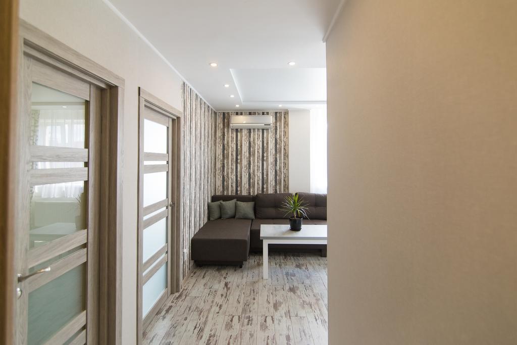 Vip Apartmen Apartment Sumy Bagian luar foto